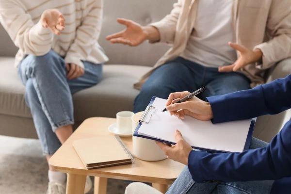 Image of divorce mediation Somerset in progress.